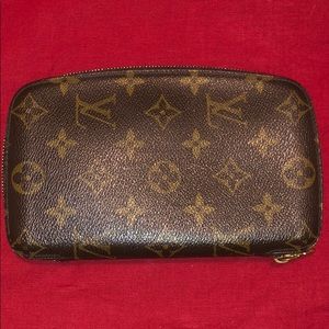 LOUIS VUITTON ZIPPY LONG WALLET/CHECK BOOK